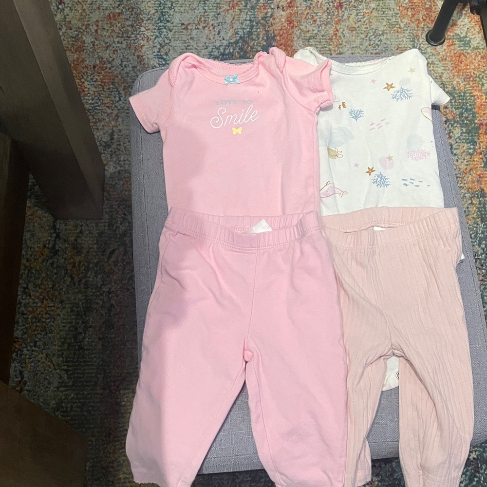 Baby Girls 5 Piece Pink Floral Onesie & Pants Set - Picture 4 of 8